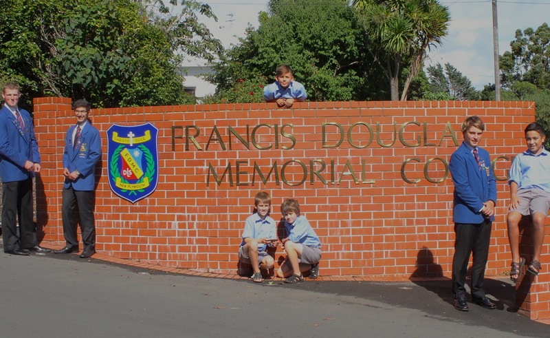 Francis Douglas Memorial College